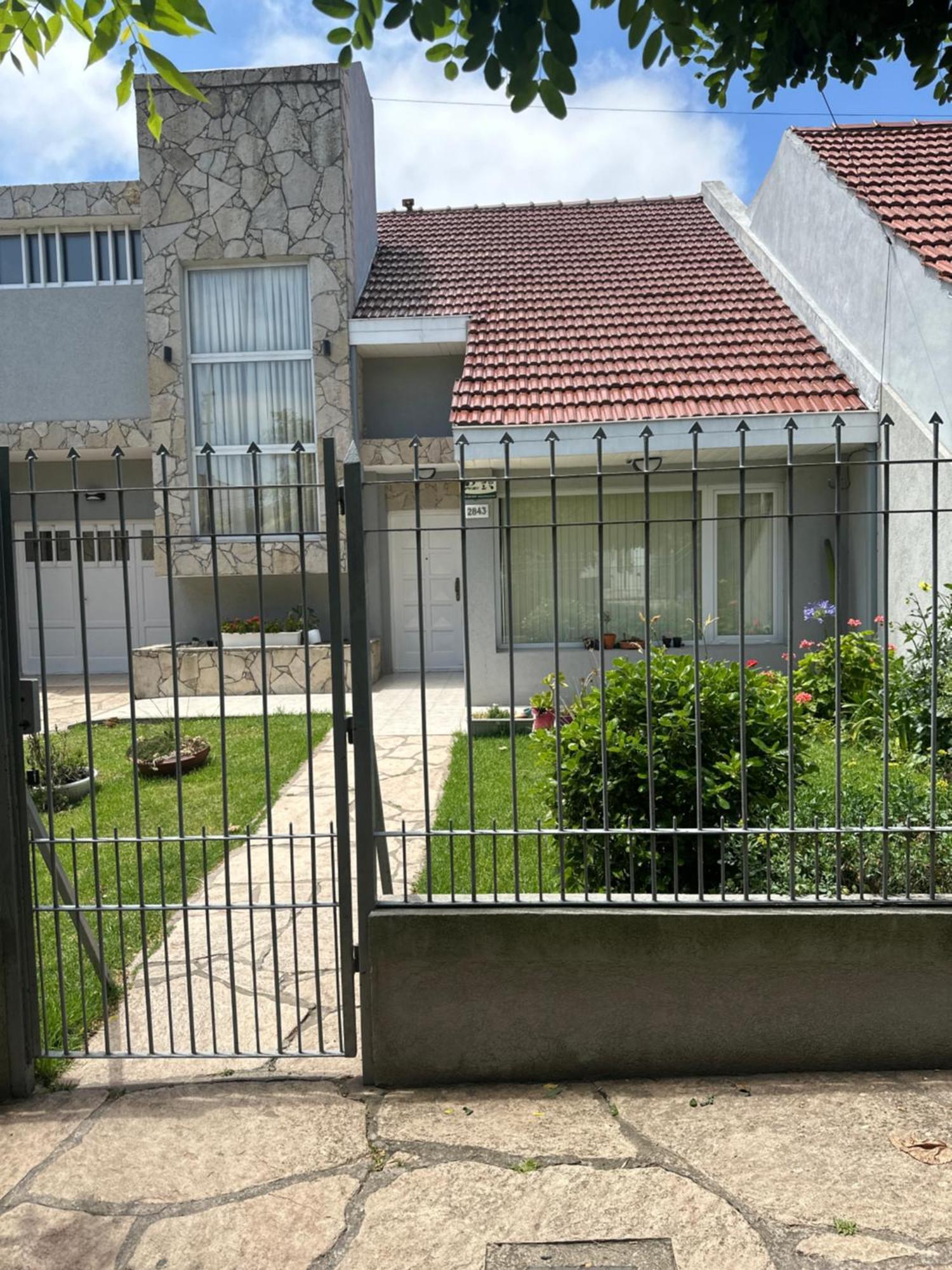 Casa En Punta Mogotes, Excelente Ubicacion, 3 Hasta 10 Personas Сasa de vacaciones